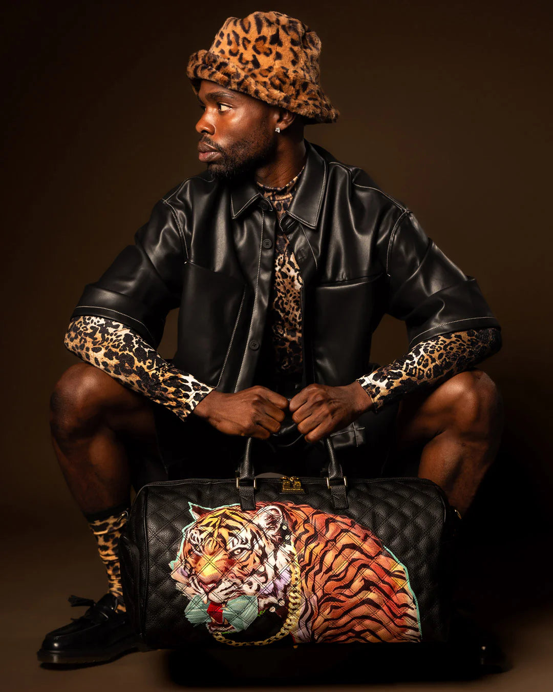 CATWALK CURRENCY DUFFLE - Image 4