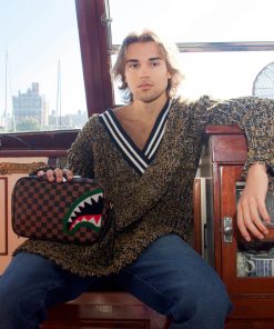 Alternative view of ROMEO AIR ITALIA SHARK TOILETRY BAG