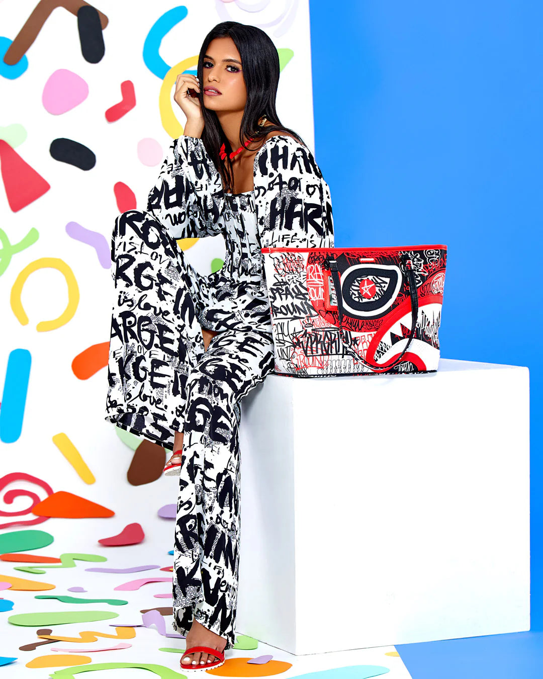MYSTERIOUS MASTERMIND TOTE - Image 2