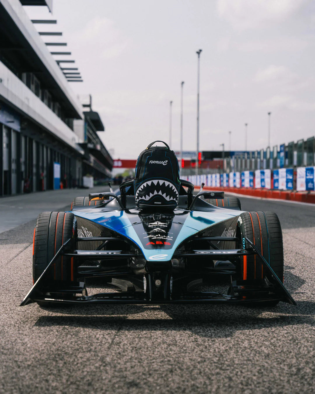 FORMULA-E GEN3 LED BACKPACK - Image 14