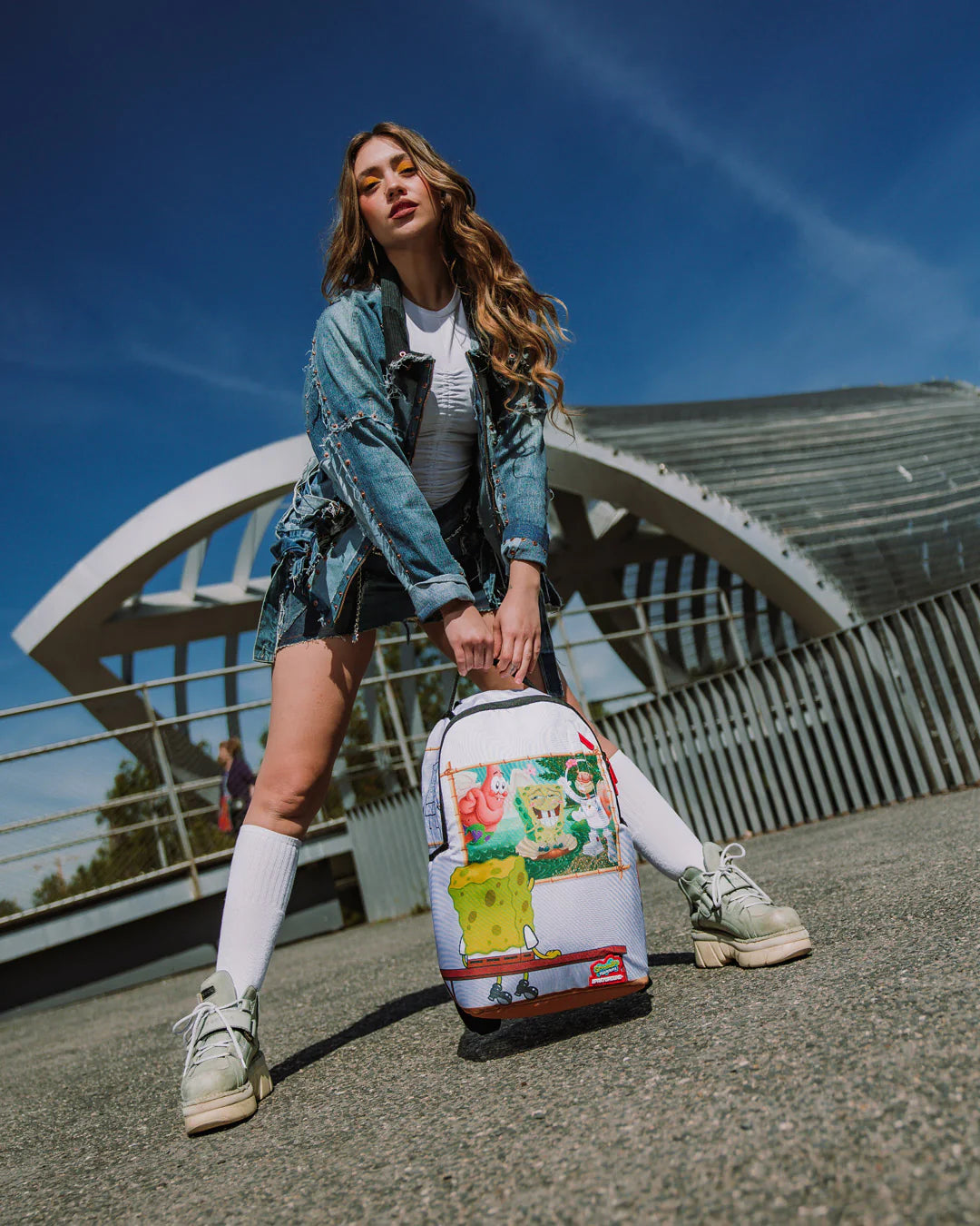 SPONGEBOB ART CRITIC BACKPACK - Image 4