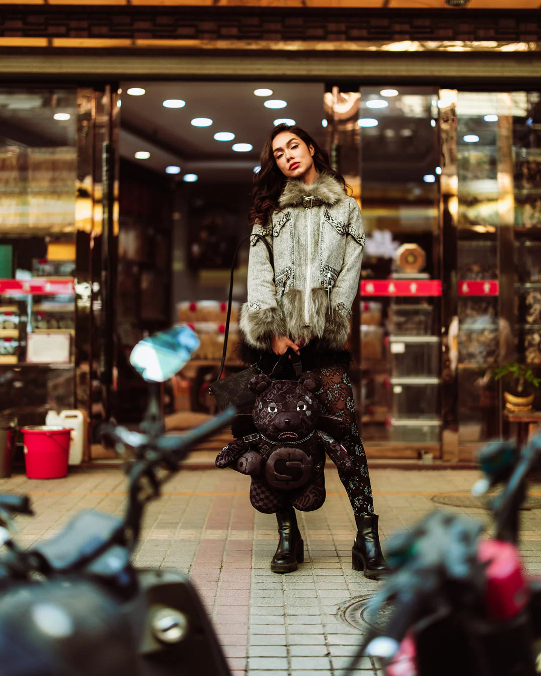 4AM MONEY WING BEAR BACKPACK - Image 6