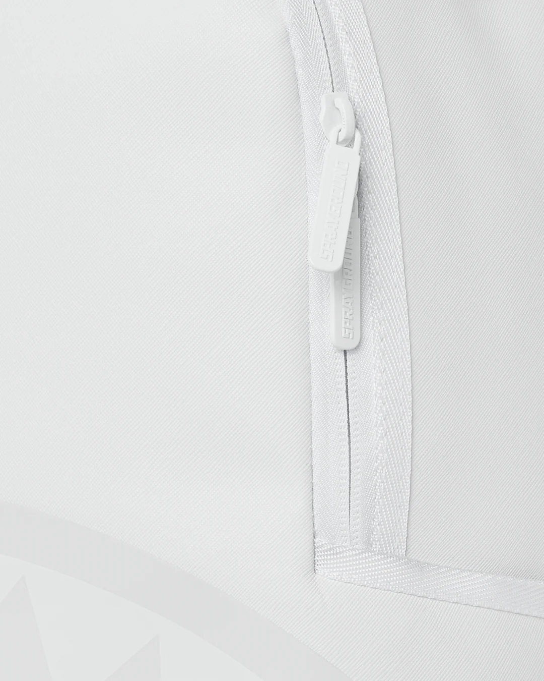 SHARK CENTRAL BACKPACK WHT/WHT (DLXV) - Image 11