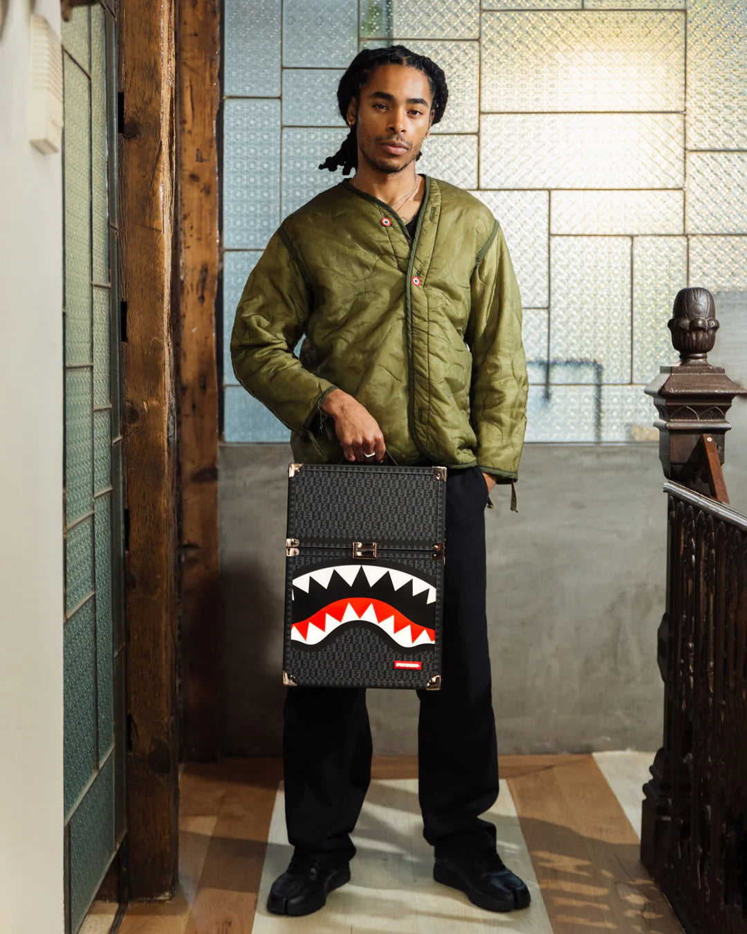 SPRAYGATTI REVV CHATURANGA SHARK 1900 BACKPACK - Image 9