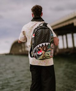 Alternative view of MADAGASCAR ESCAPE TO THE CITY BACKPACK