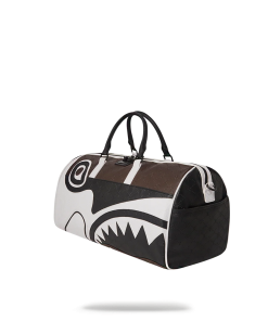 Alternative view of V.V.I.P. DUFFLE