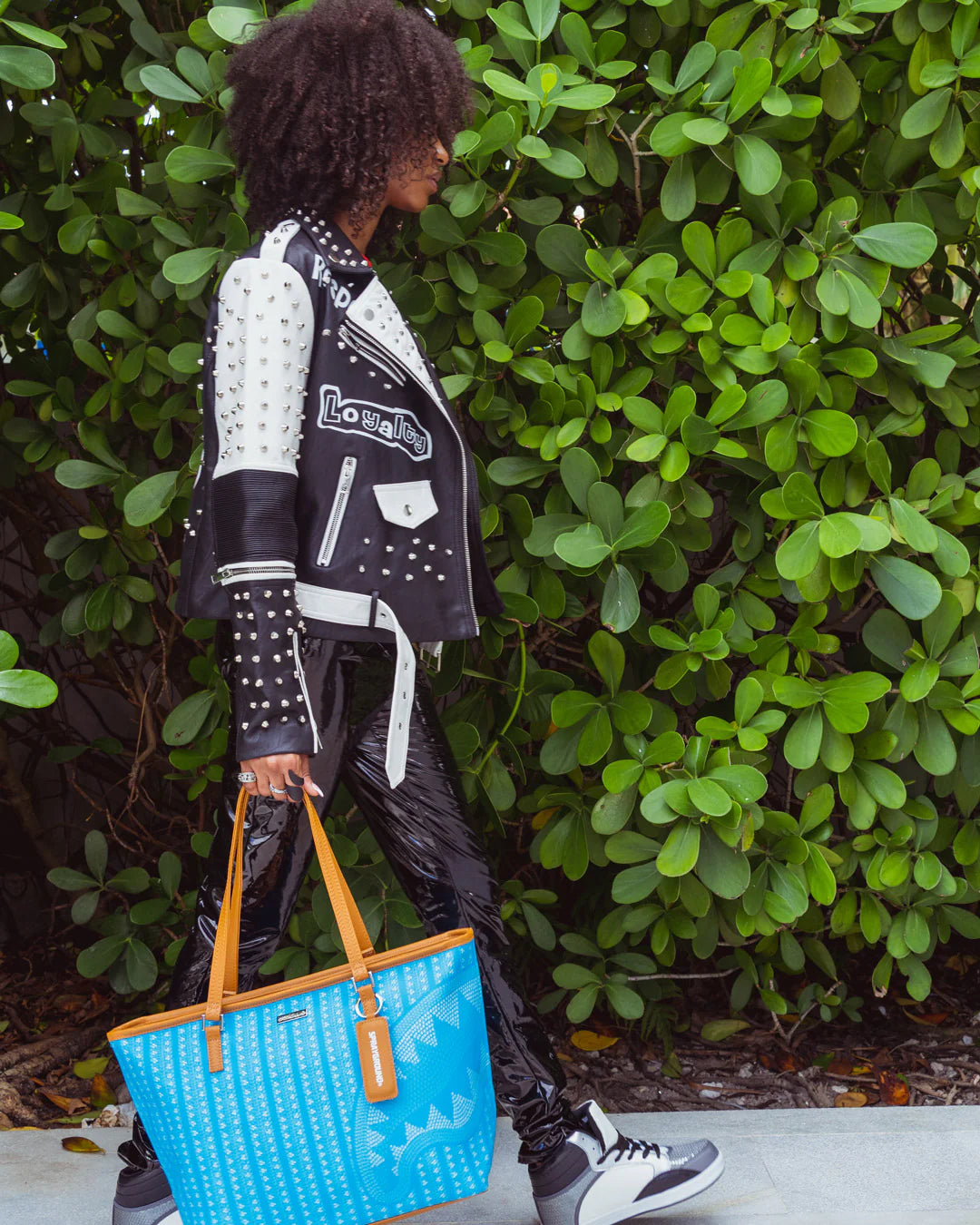 ILLUCHAINS TURQ TOTE - Image 6