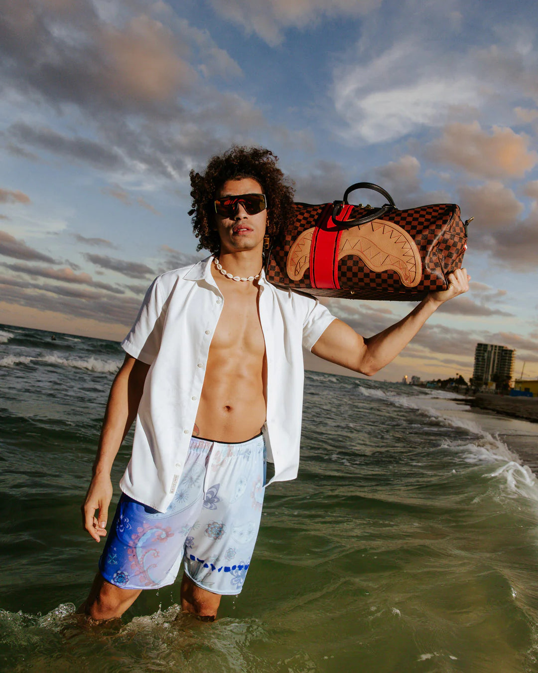 HENNY VICTORY LAP LARGE DUFFLE - Image 2
